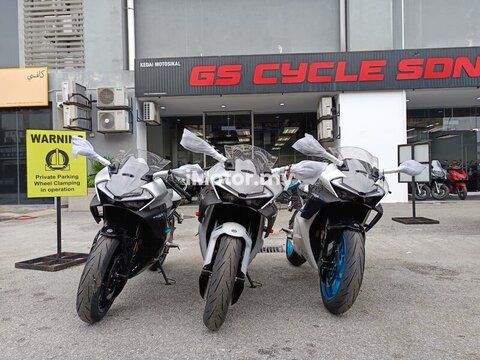 2026 CFMOTO 675SR-R,FREE FULL SYSTEM EXHAUST AKRA.