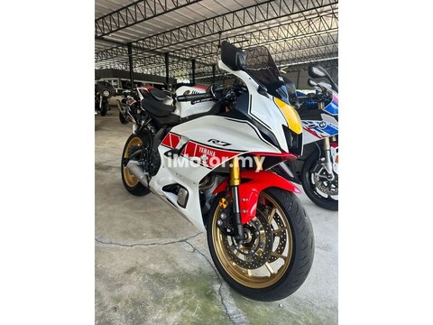 2022 Yamaha YZF-R6 for sale in Ampang Hilir - RM 62,000 (ID: 700)